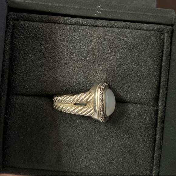 David Yurman Moonstone Albion Ring with Diamonds. - Picture 4 of 6